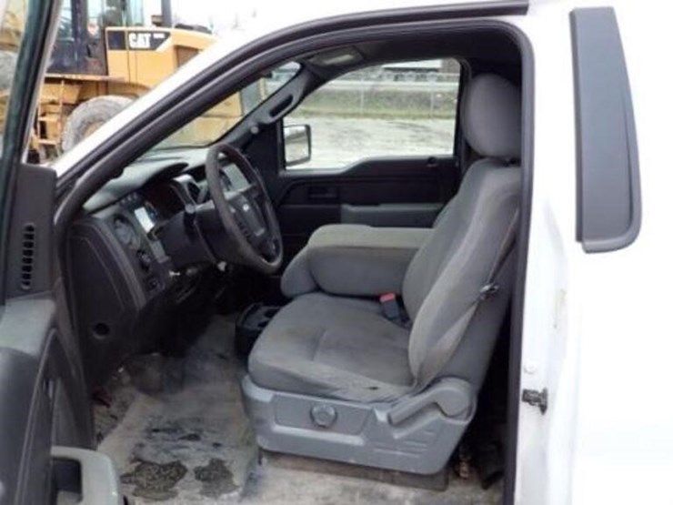 2014-ford-f150-xl-image-25