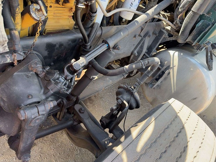 2003-peterbilt-379-image-36