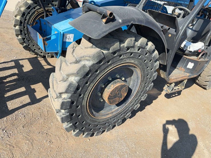 2017-genie-gth844-image-7