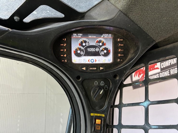 2023-bobcat-t770-image-29