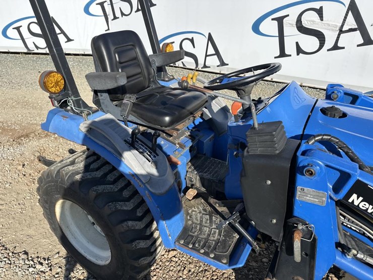 new-holland-tc26da-image-17