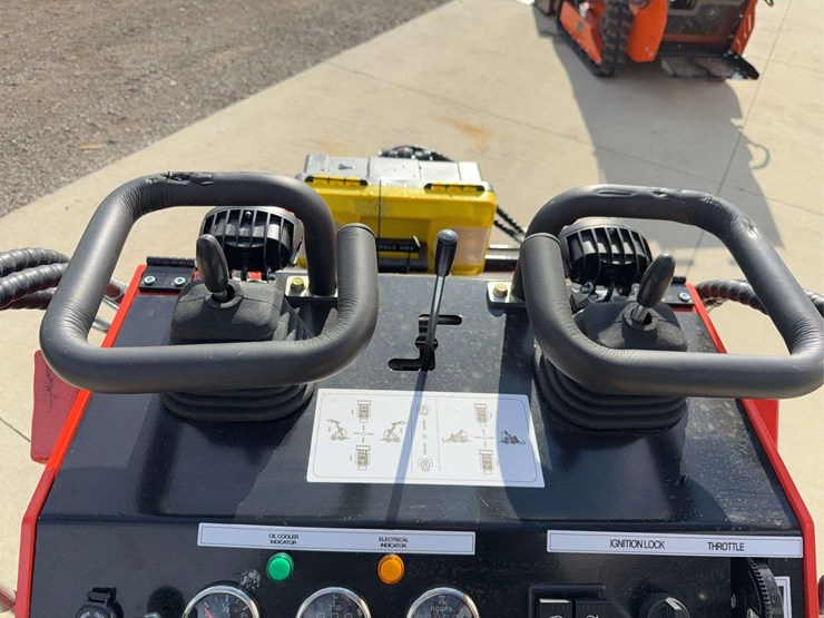 2025-mms-ms380r-stand-on-skid-loader-image-10