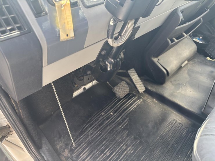 freightliner-fl80-image-75