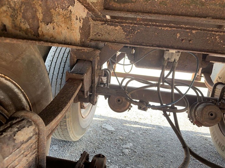 1995-wheeler-gh2-hopper-bottom-trailer-image-16