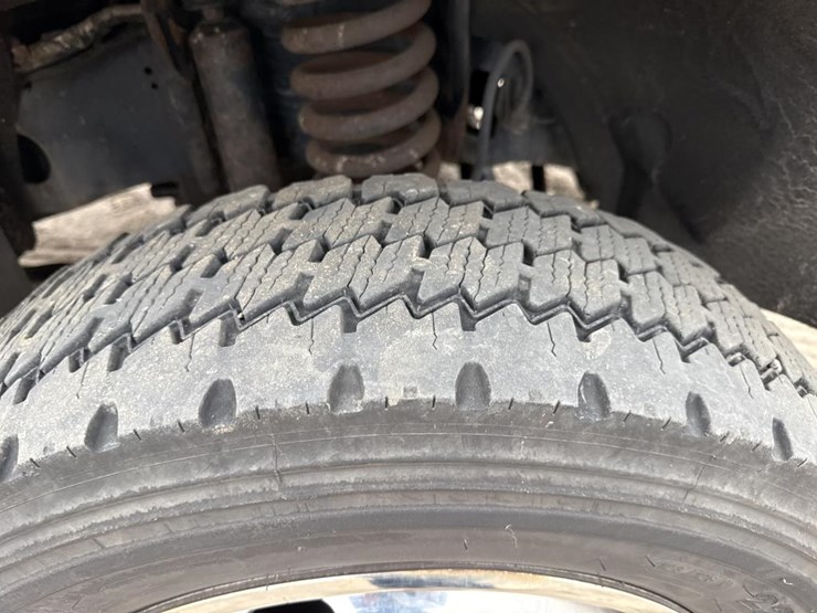 ford-f550-xlt-image-52