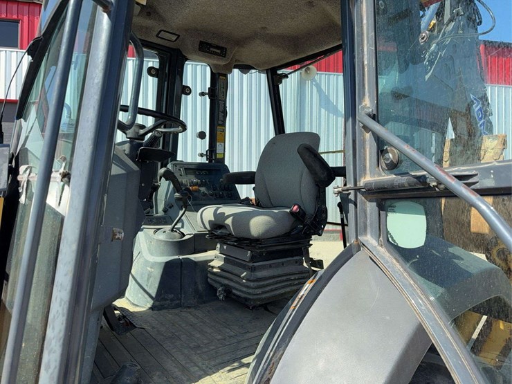 2012-deere-310k-image-33