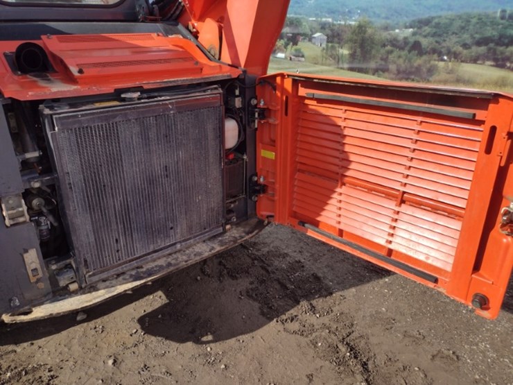 kubota-svl90-2-image-34