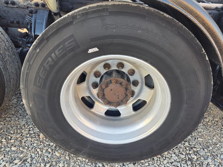 2007-peterbilt-386-image-88