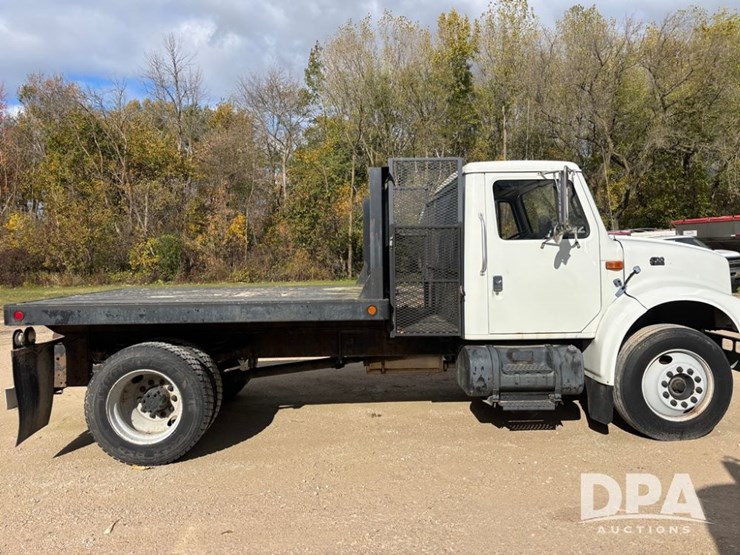 2000-international-4700-image-3