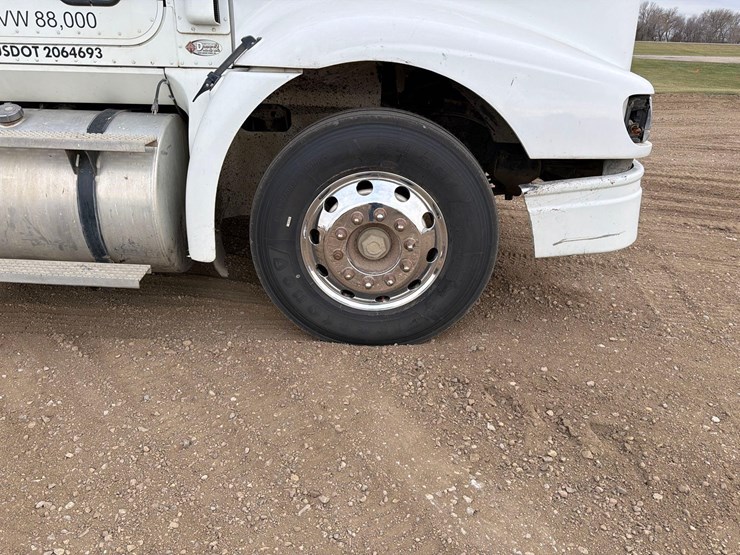 2001-international-2001-image-9