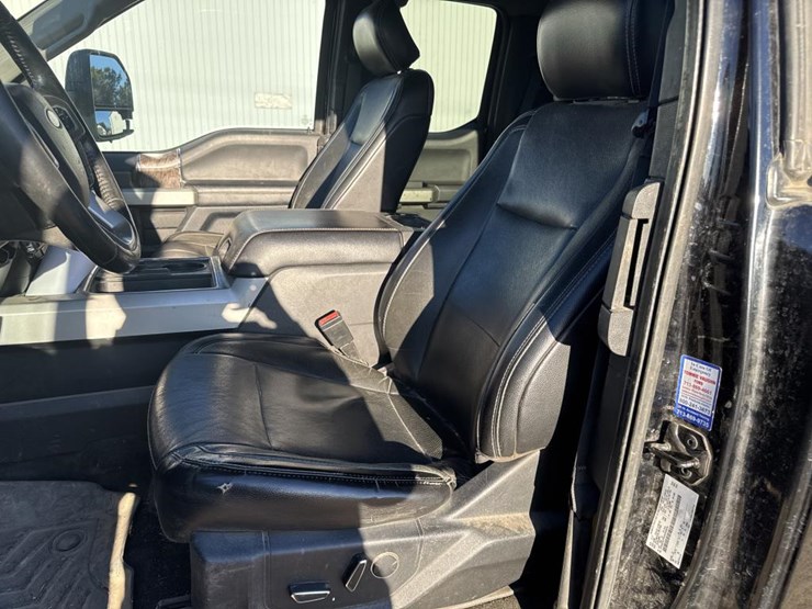 2018-ford-f450-image-32