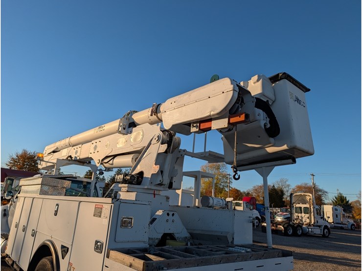 2015-ford-f750-image-13