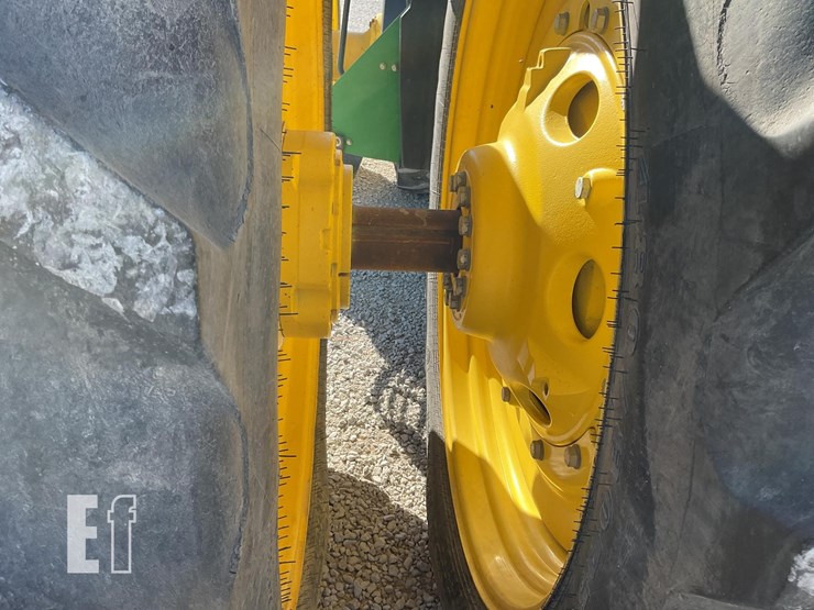 john-deere-8335r-image-34