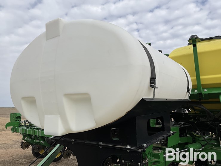 2021-john-deere-1775nt-image-17