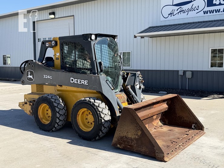 deere-324g-image-1