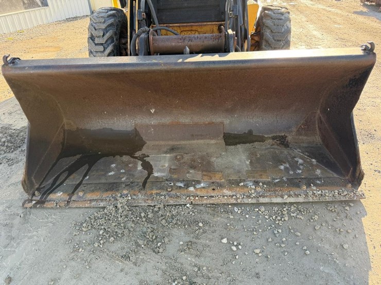 caterpillar-420d-image-9