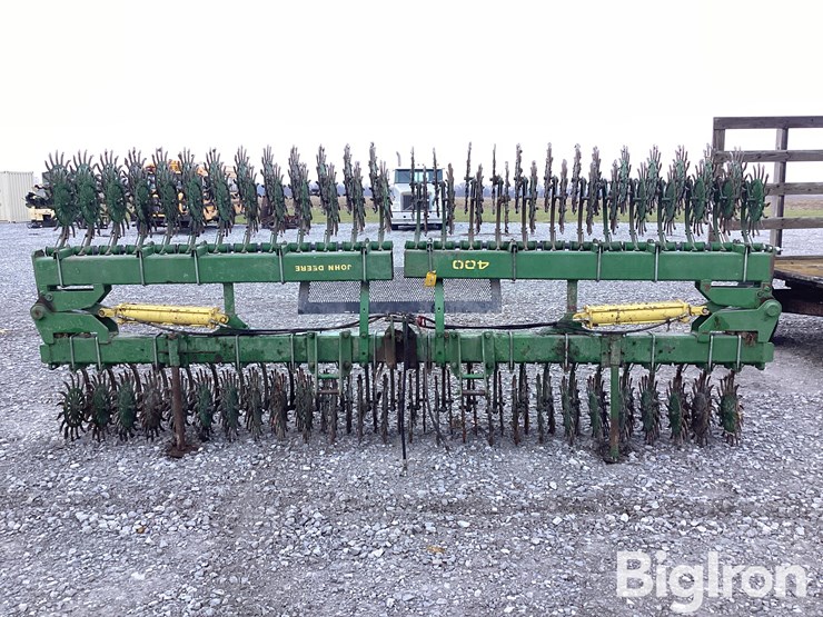 400-john-deere-400-image-2