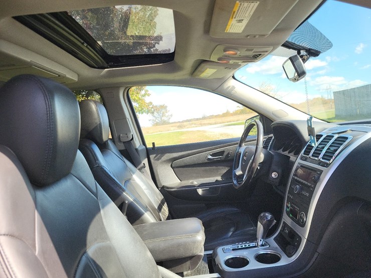 gmc-acadia-slt-image-58