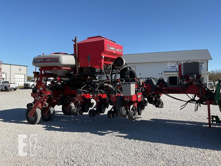 case-ih-1250-image-2