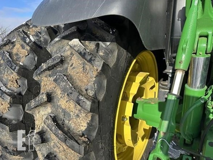 2023-john-deere-6r-155-image-47