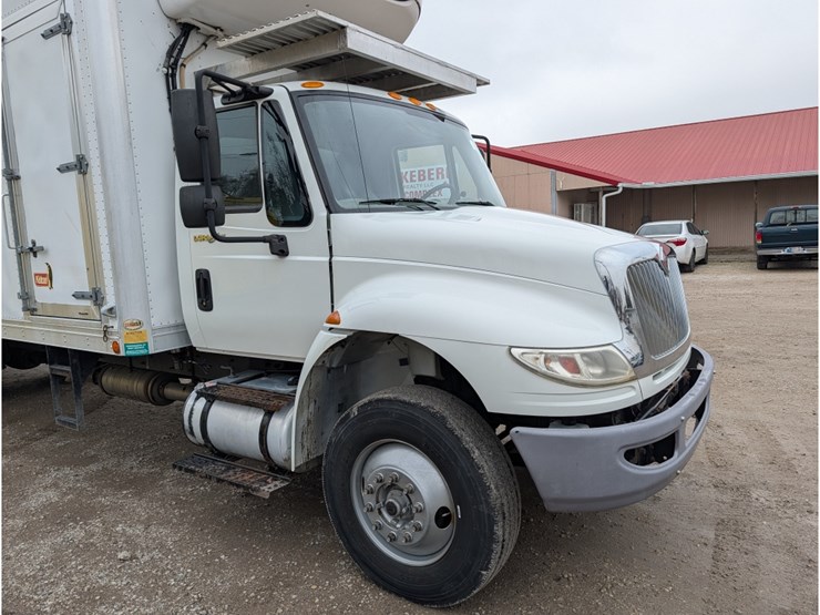 international-durastar-4300-image-4