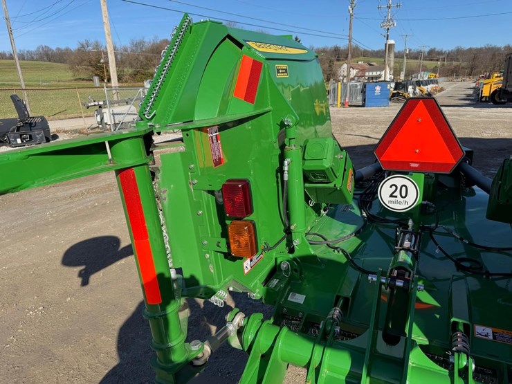 john-deere-e12-image-21