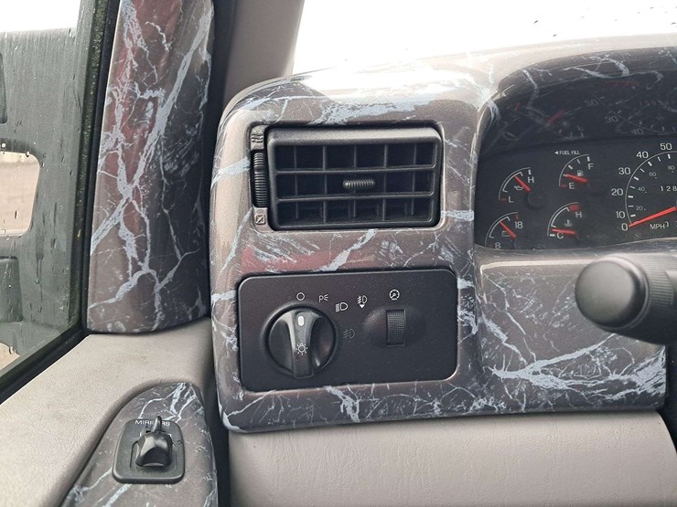 2001-ford-f350-image-26