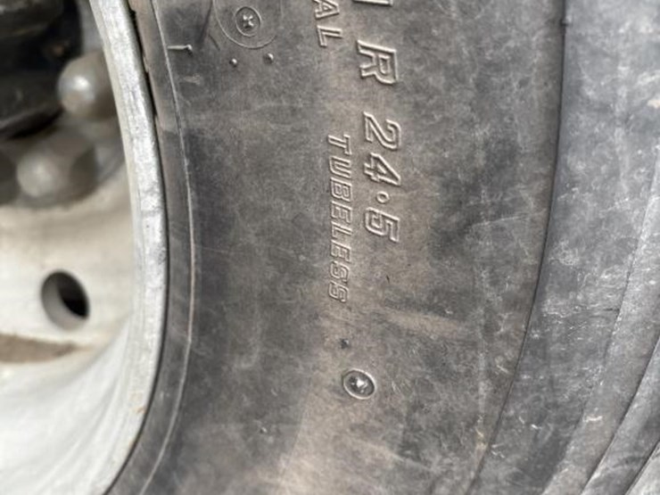 1988-peterbilt-377-image-71