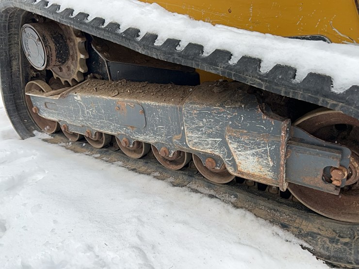 2021-deere-333g-image-14