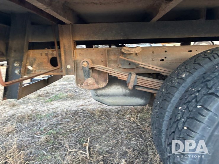 2009-chevrolet-3500hd-image-35