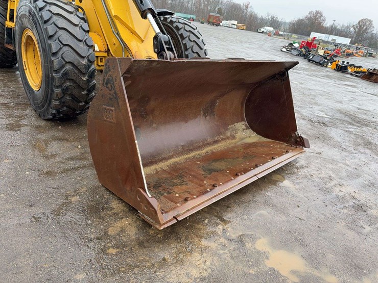 2006-caterpillar-930g-image-32