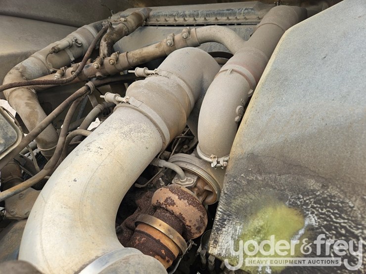 1994-mack-rd690s-image-19