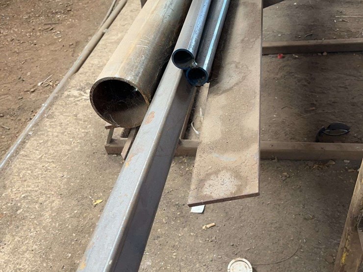 steel-rack-&-contents-image-4