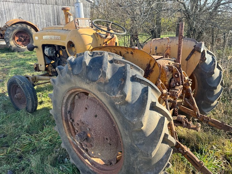 minneapolis-moline-445-image-8