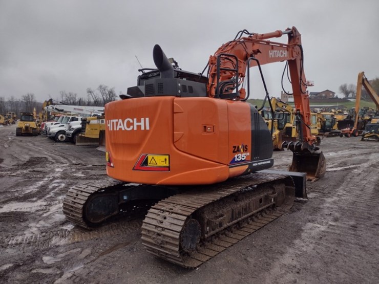 hitachi-zx135us-6-image-55