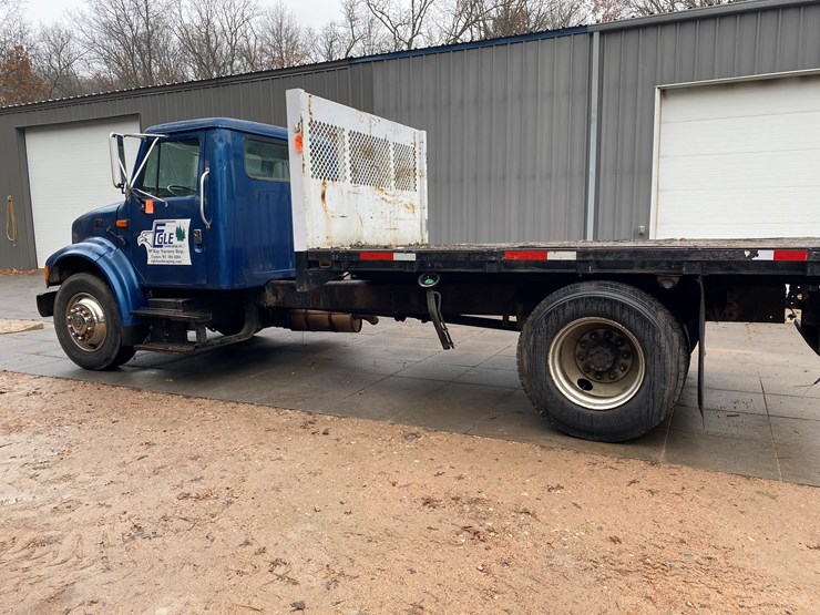 international-4700-image-9