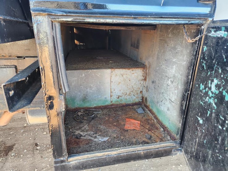 2007-chevrolet-3500-image-26