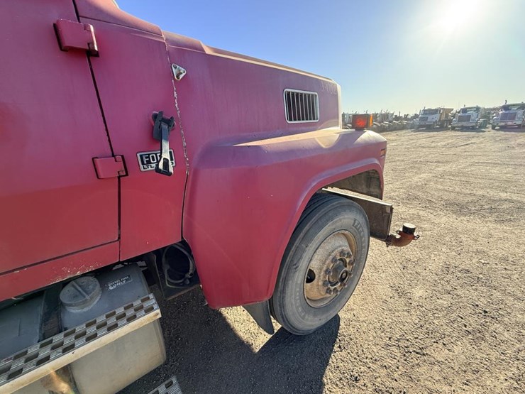 ford-ltl9000-image-26