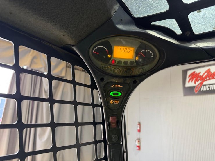 2022-bobcat-s740-image-19