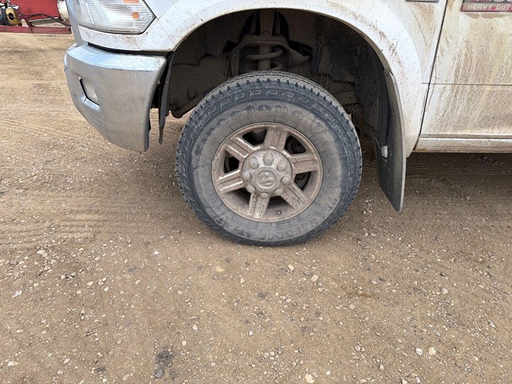 2012-dodge-2500-image-9