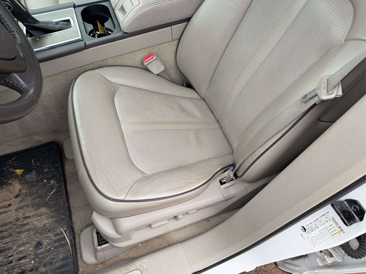 2012-lincoln-mkx-image-21