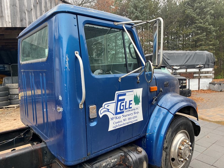 international-4700-image-33