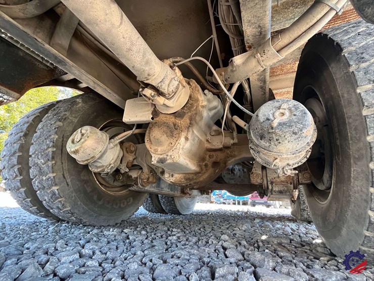 2000-international-2000-image-27