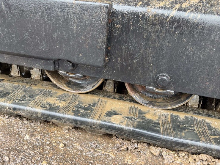 2015-kubota-svl75-2-image-24