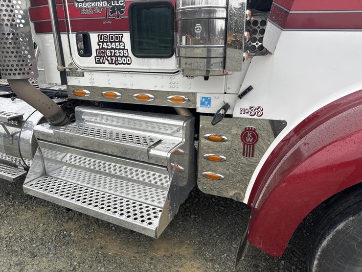 kenworth-w900-image-15