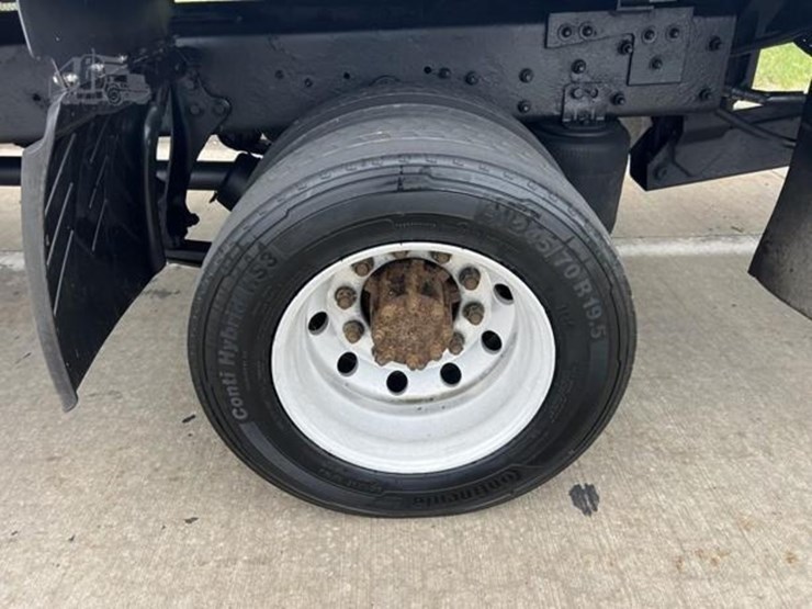 international-durastar-4300-image-11