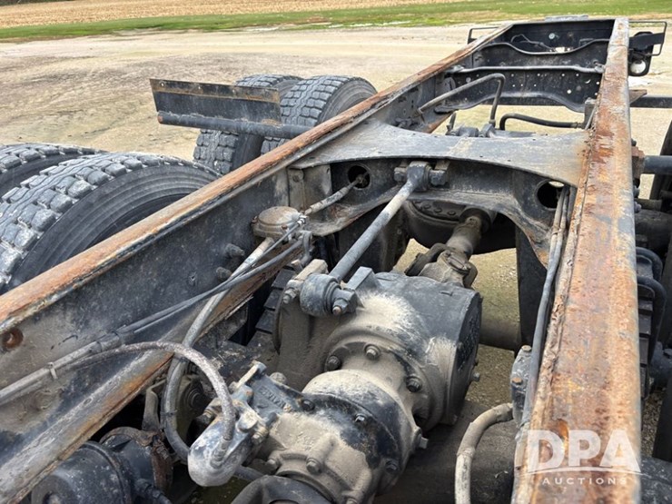 1986-mack-rd686-image-44