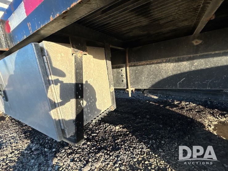 international-4700-image-19