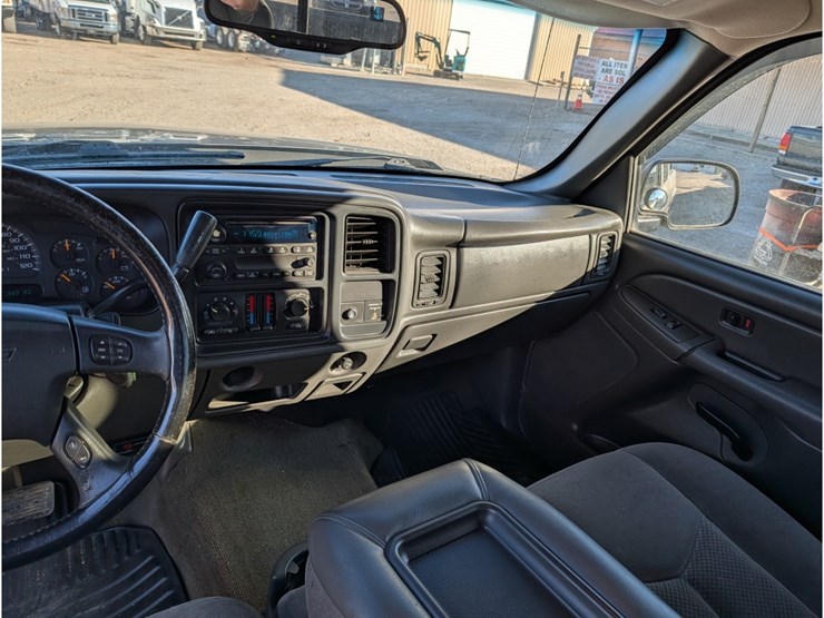 2007-chevrolet-2500-image-19