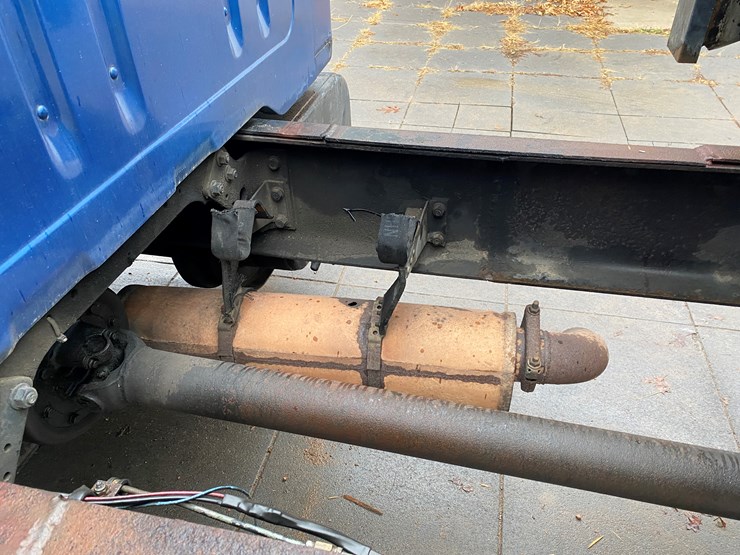 international-4700-image-19